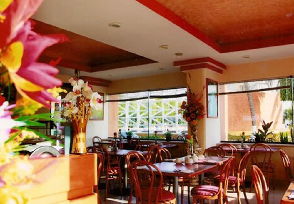 Hotel Del Parque 卡门城 外观 照片