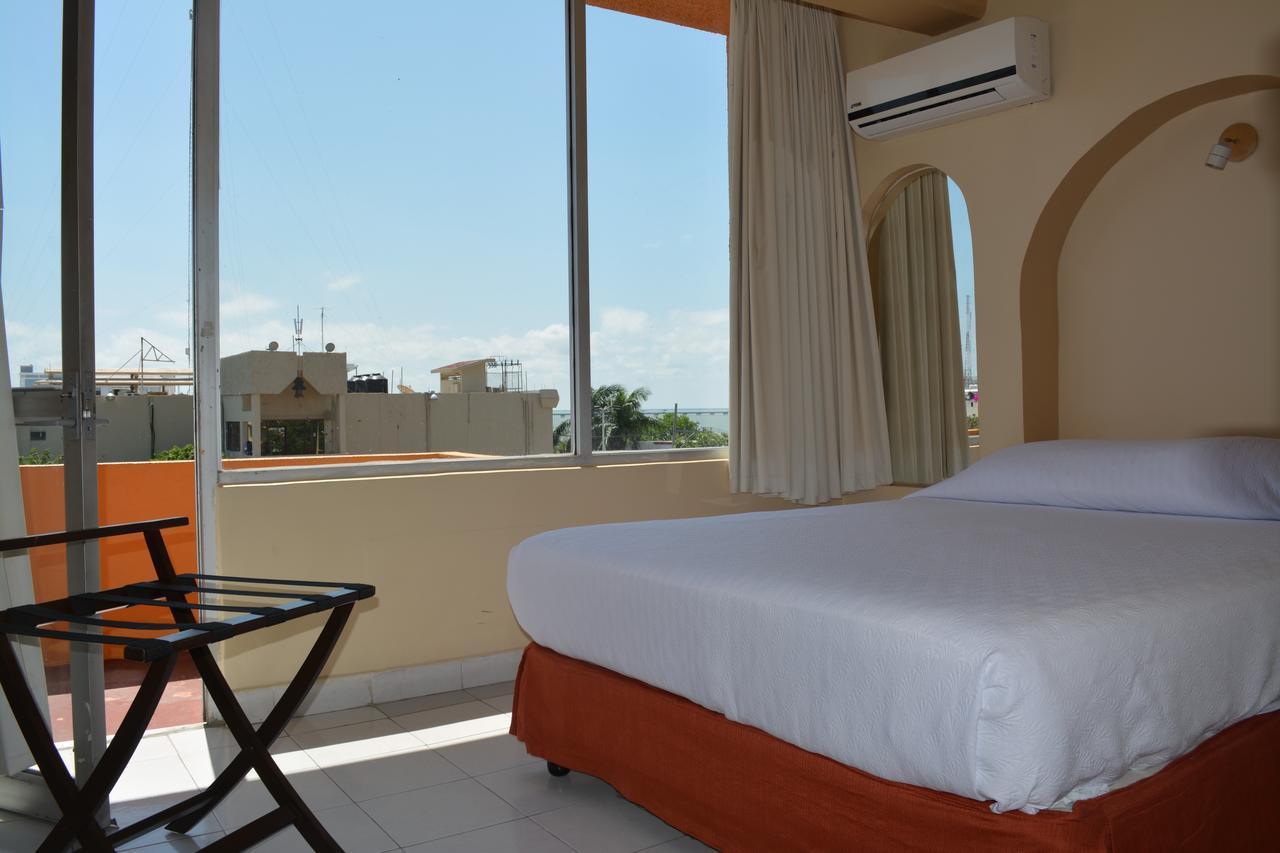 Hotel Del Parque 卡门城 外观 照片